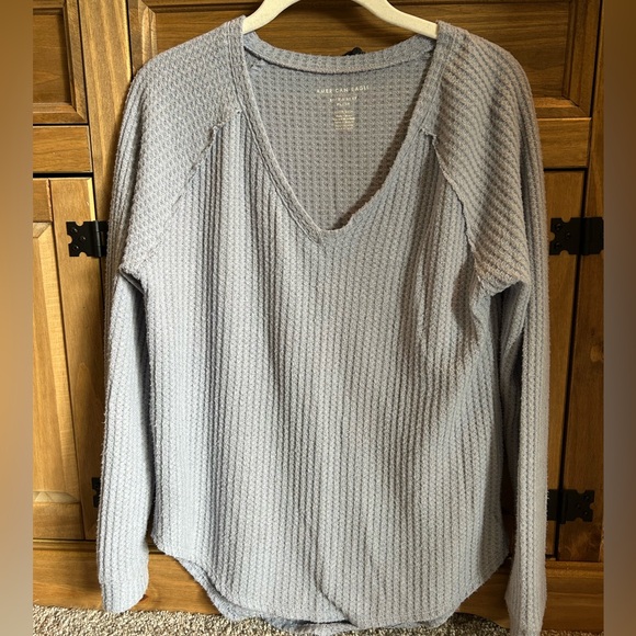 American Eagle Outfitters Tops - American eagle xs long sleeve shirt